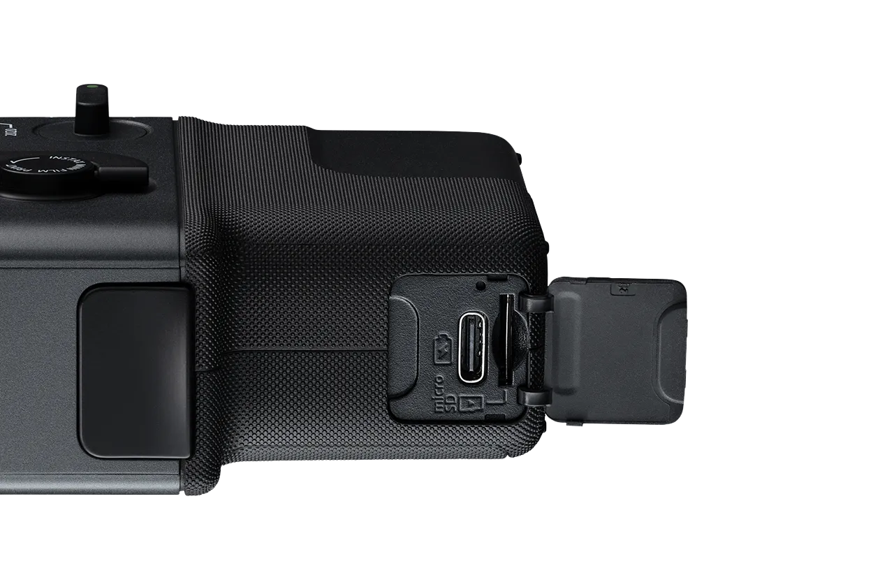 Złącze USB-C i gniazdo kart microSD